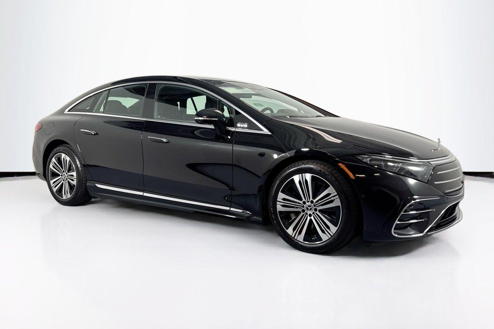 New 2026 Obsidian Black Metallic Mercedes-Benz EQS 450 image 3
