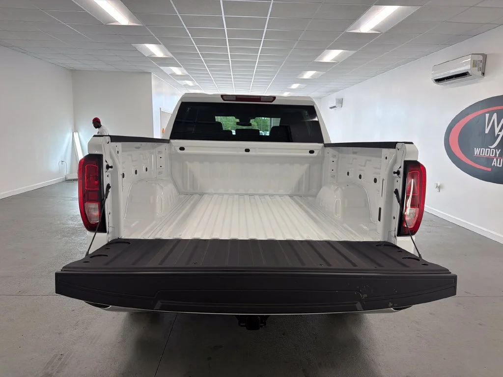 New 2026 Summit White GMC Pro image 8