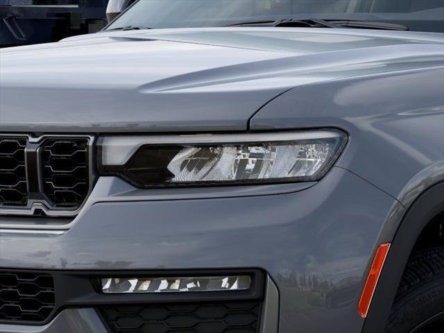 New 2027 Sting-Gray Clear-Coat Paint Jeep  image 30