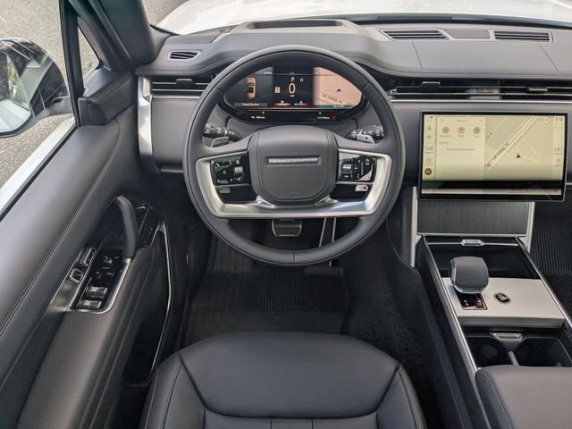 New 2026 Fuji White Land Rover SE image 18