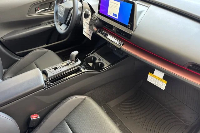 New 2027 Wind Chill Pearl <sup>1</sup> Toyota  XSE Premium image 17