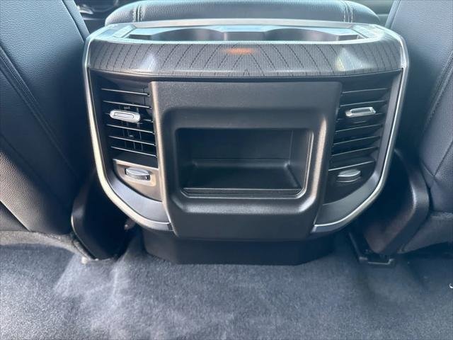 New 2026 Diamond Black Crystal Pearl-Coat Exterior Paint RAM BIG HORN image 27