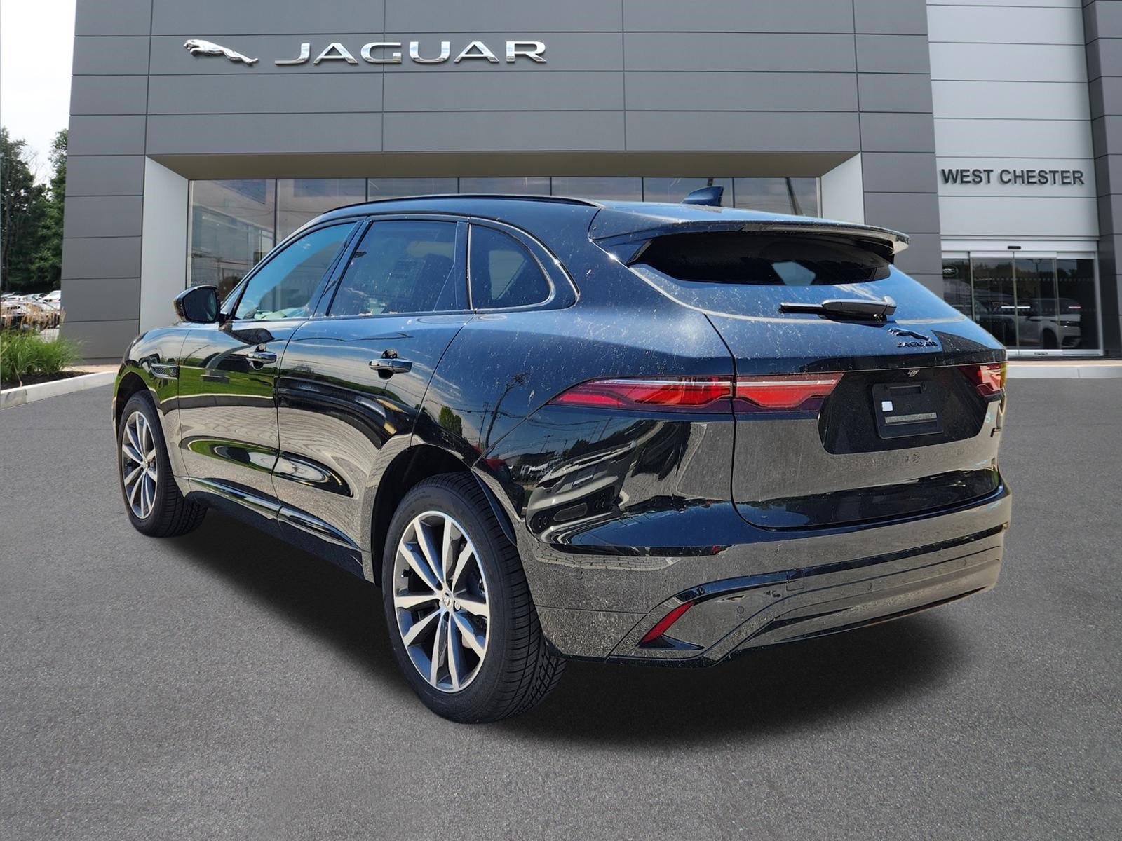 New 2026 Santorini Black Jaguar P250 R-Dynamic S image 3