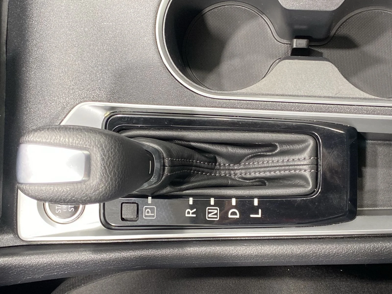 2022 Nissan Altima SV - Photo 19