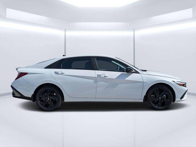 New 2026 White Hyundai SEL Sport image 2