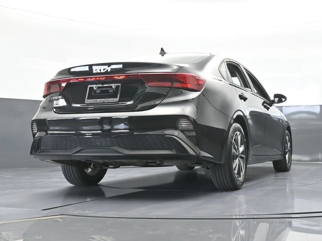 Used 2023 Aurora Black Pearl Kia LXS image 54
