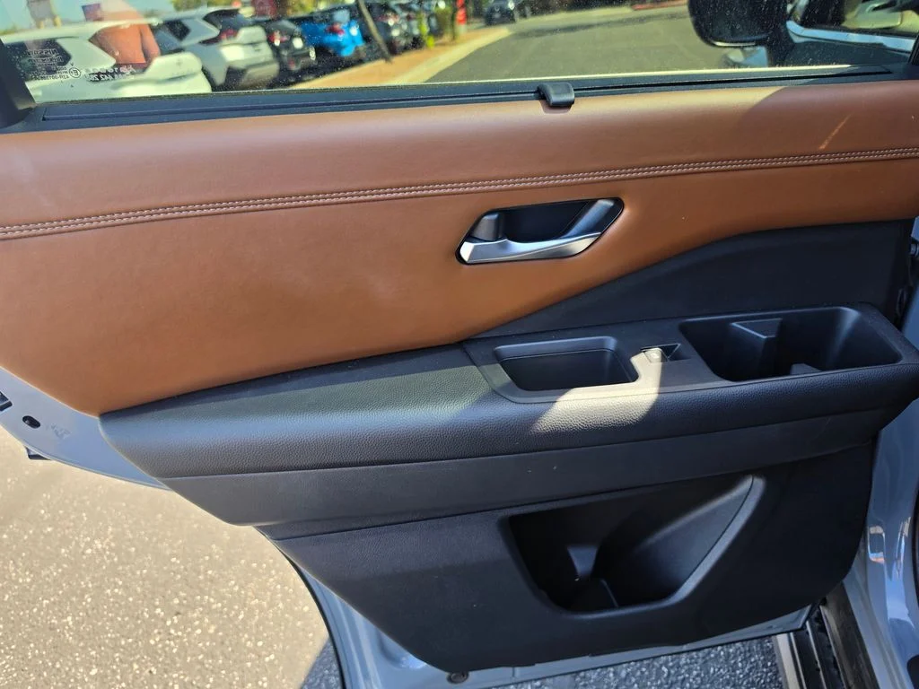 Certified Used 2022 Gray Nissan Platinum image 12