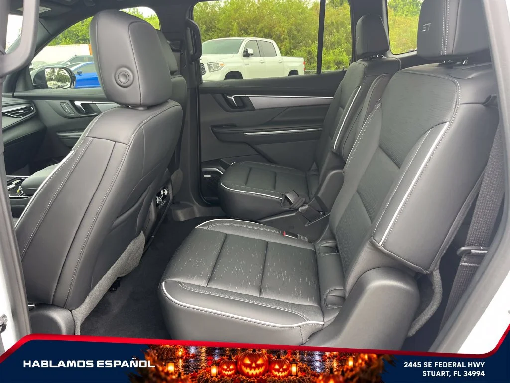 Used 2025 White Frost Tricoat Buick Sport Touring image 11
