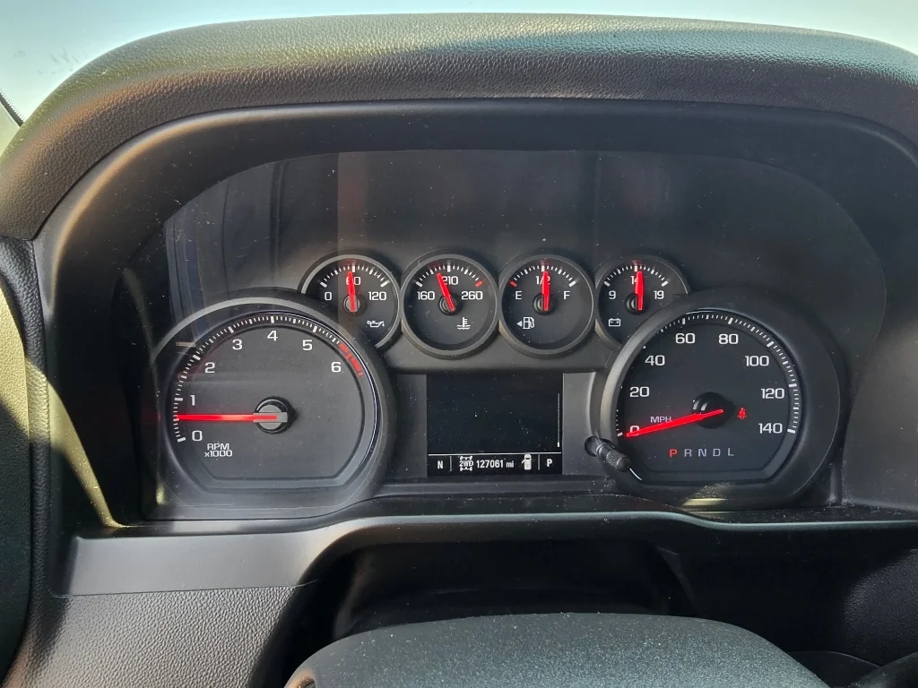 Used 2019 Northsky Blue Metallic Chevrolet Custom image 21