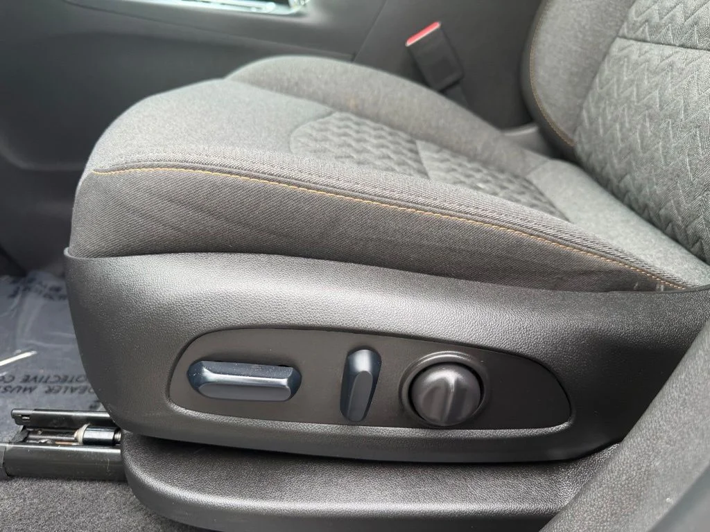 Used 2024 Black Metallic Chevrolet LT image 19