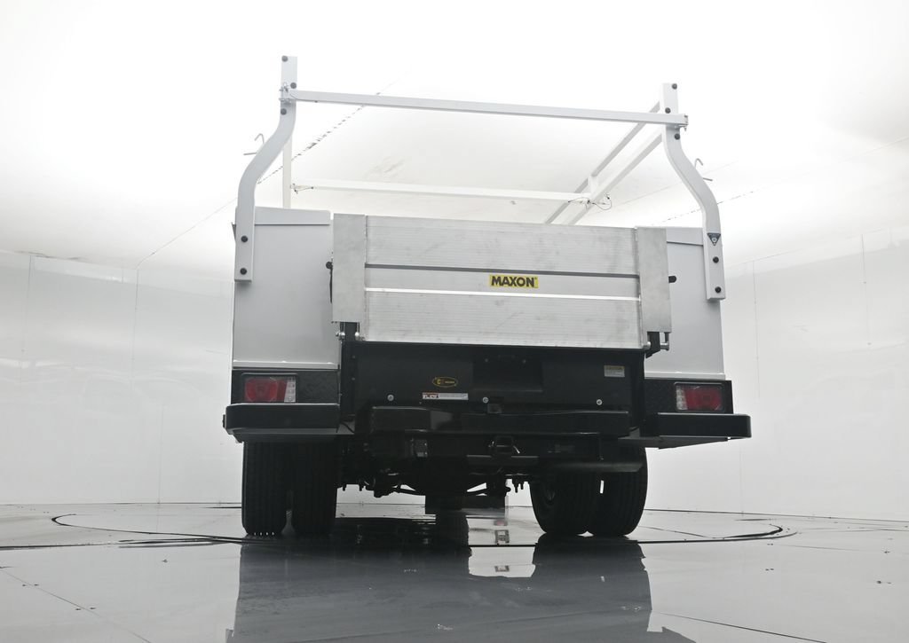 New 2026 Oxford White Ford XL image 53