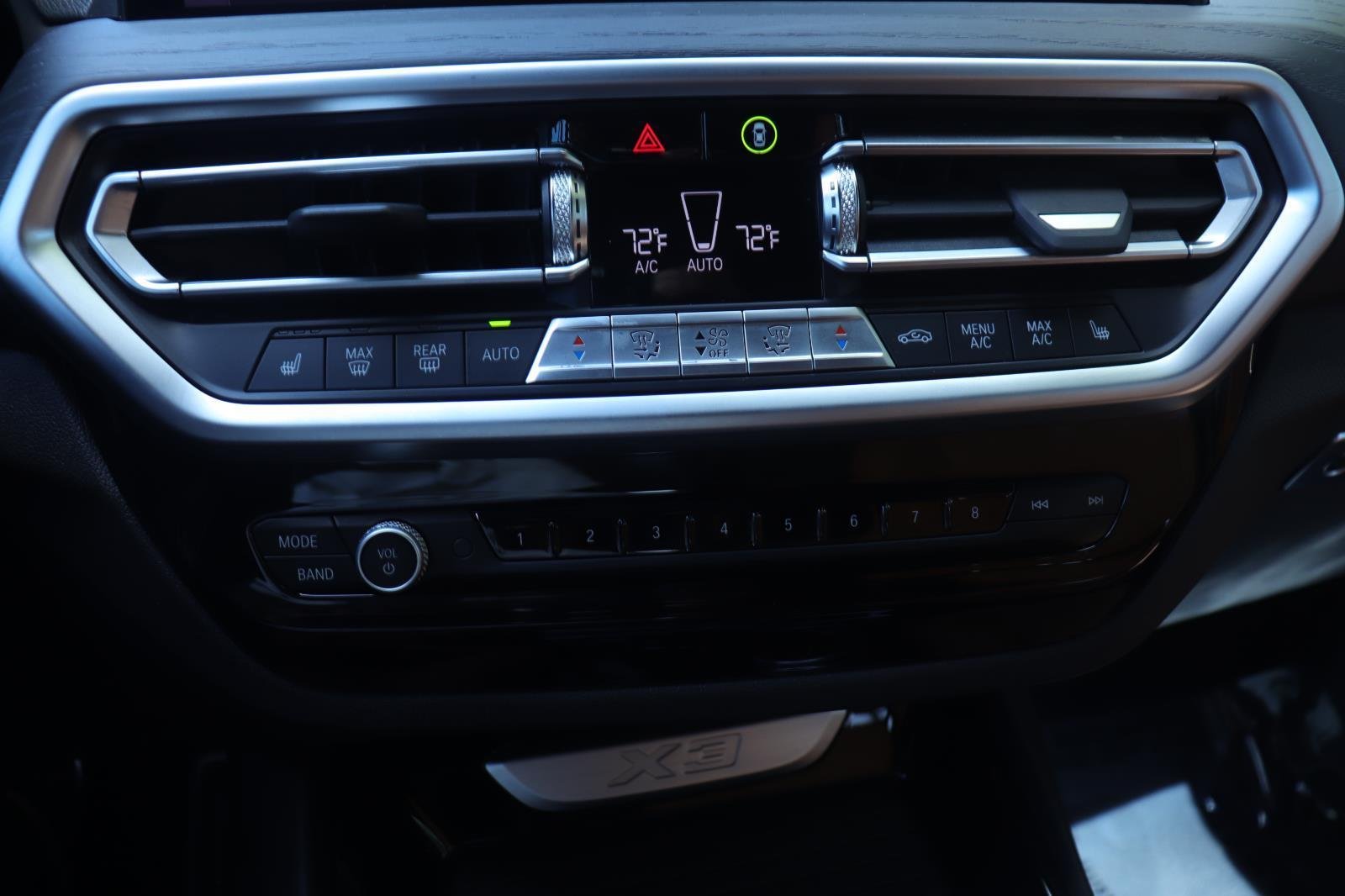 Used 2022 Carbon Black Metallic BMW xDrive30i image 37