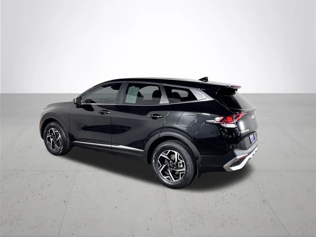 Used 2023 Black Kia LX image 8