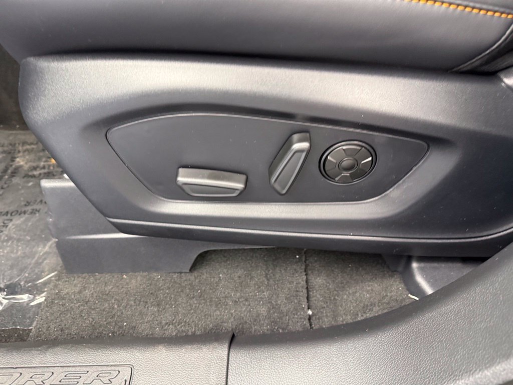 New 2026 Star White Metallic Tri-Coat Ford Tremor® image 62