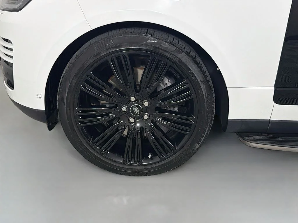 Used 2022 White Land Rover Westminster image 34