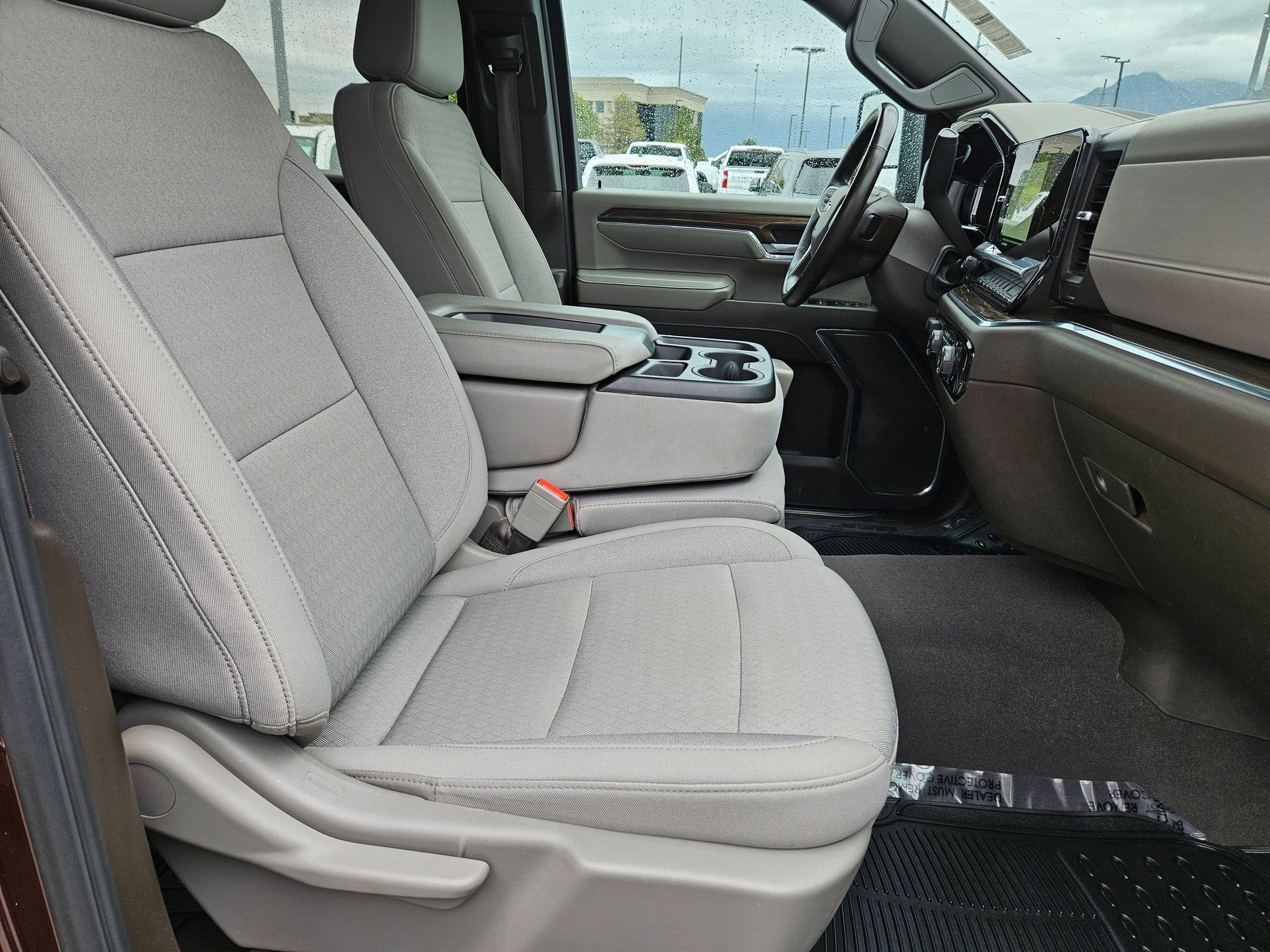 Used 2024 Auburn Metallic Chevrolet LT image 31