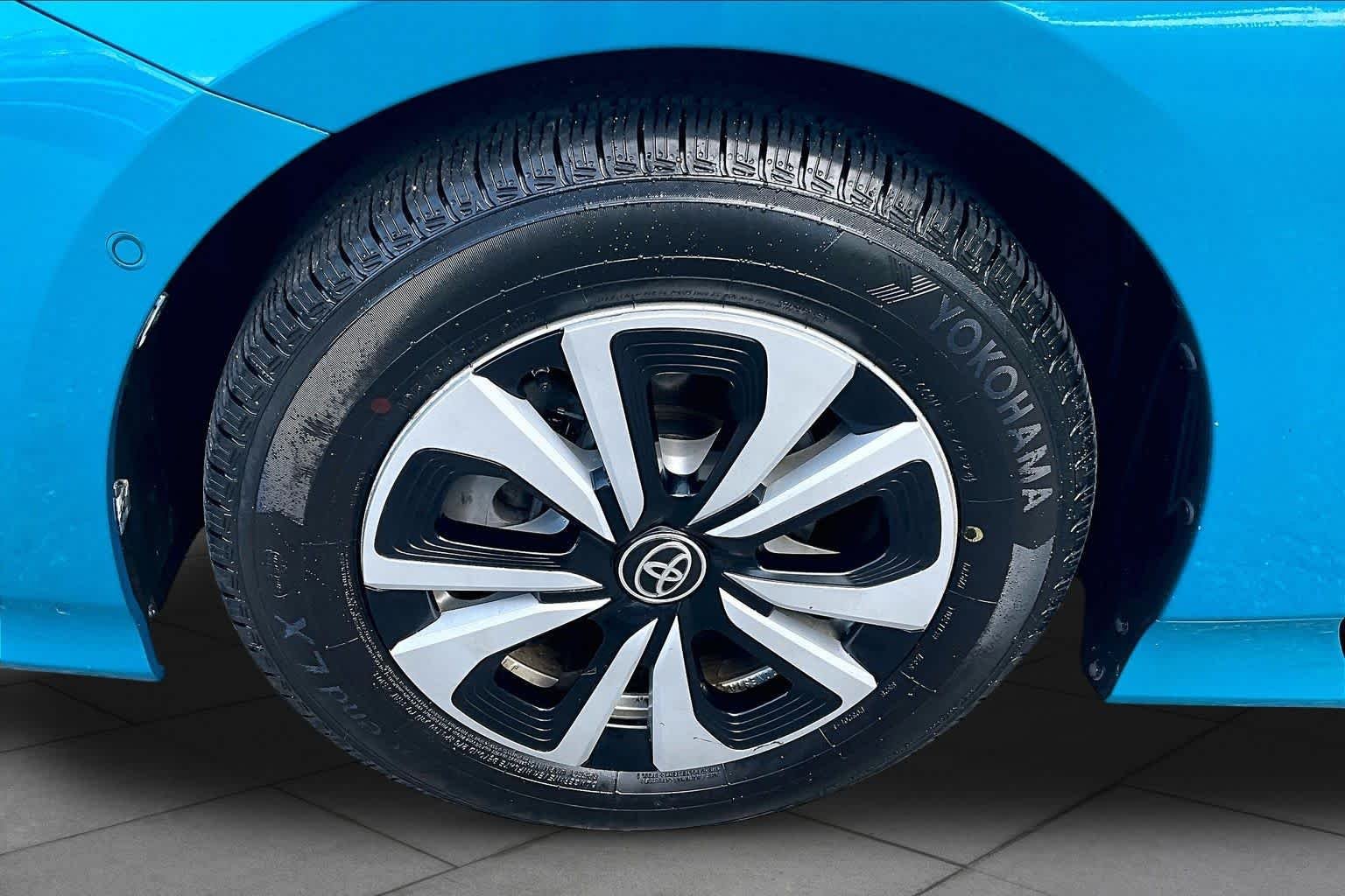 Certified Used 2017 Blue Magnetism Toyota Advanced image 11