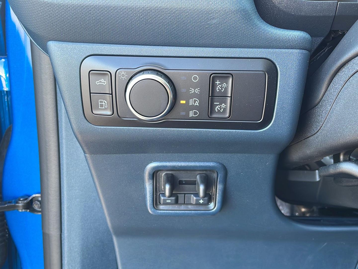 New 2026 Velocity Blue Ford XLT image 43