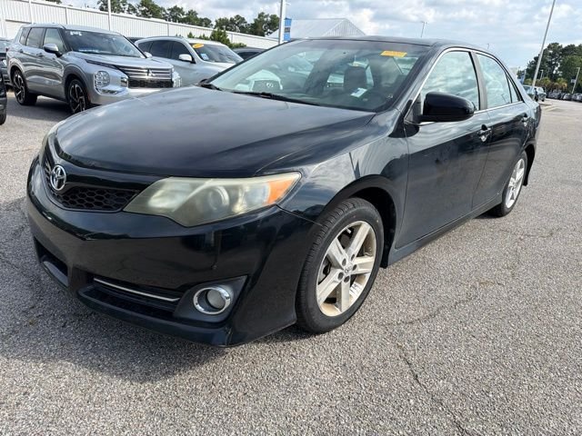 Used 2014 Black Toyota SE image 7