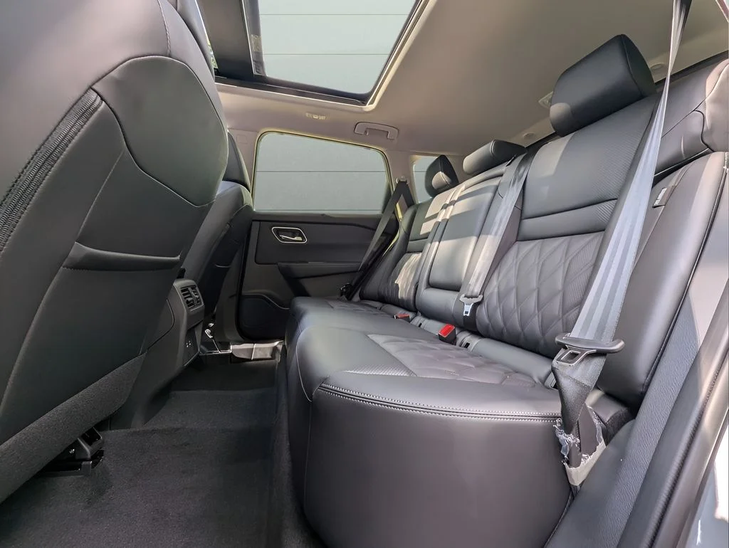 New 2026 Gray Nissan Platinum image 14