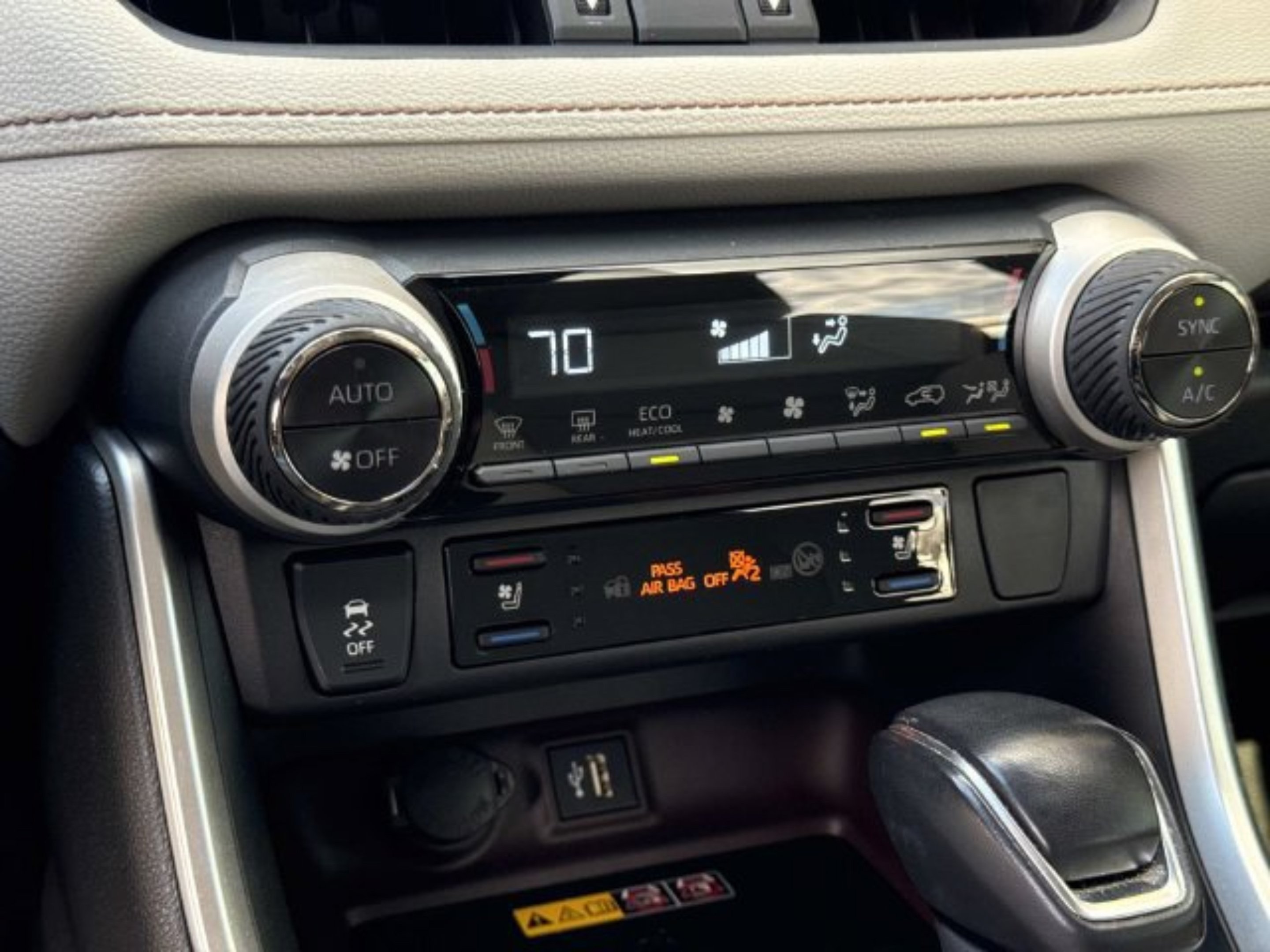 2024 Toyota RAV4 Limited - Photo 22