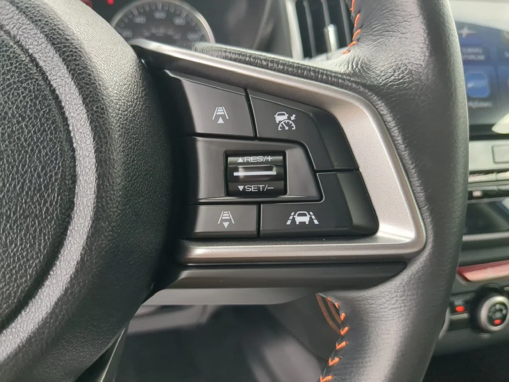 Used 2019 Blue Subaru 2.0i Limited image 28