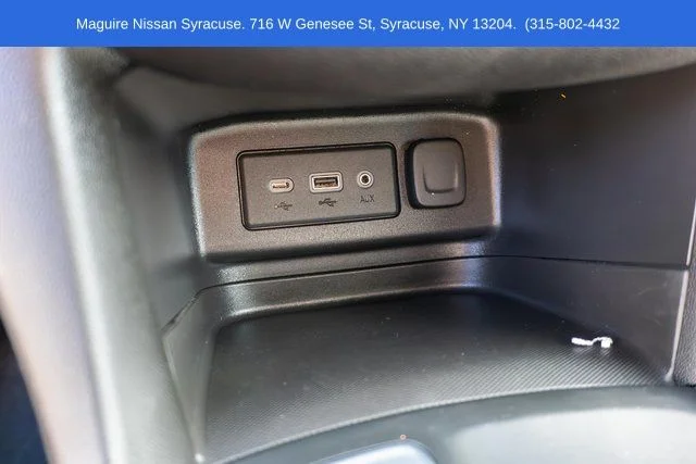 Used 2020 Silver Chevrolet LT image 29
