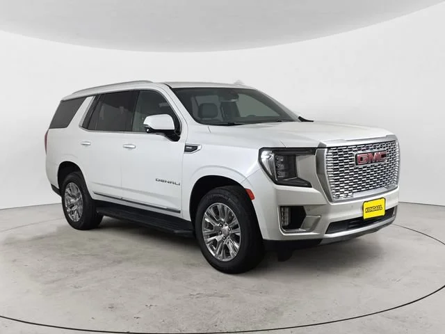Certified Used 2022 White Frost Tricoat GMC Denali image 7