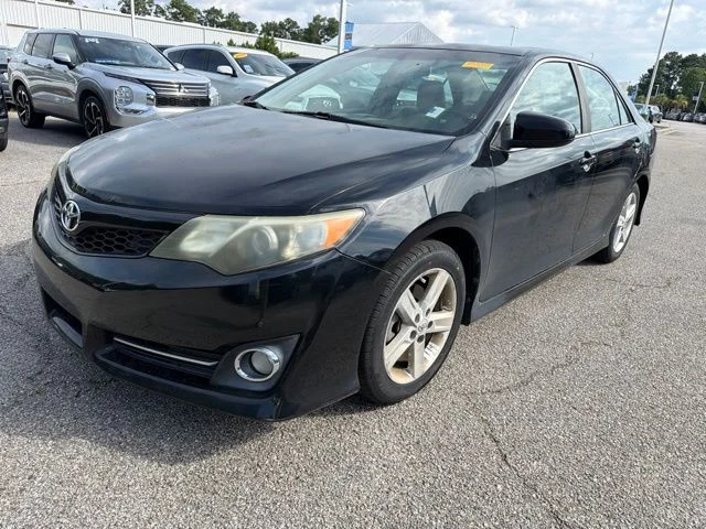 Used 2014 Black Toyota SE image 7