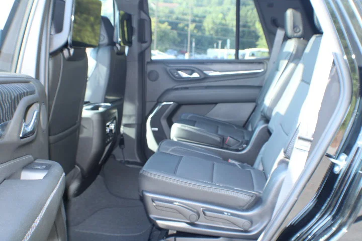 2024 GMC Yukon Denali - Photo 21