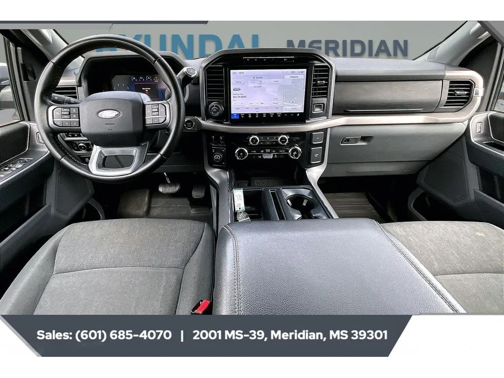 Used 2024 Agate Black Metallic Ford XLT image 13