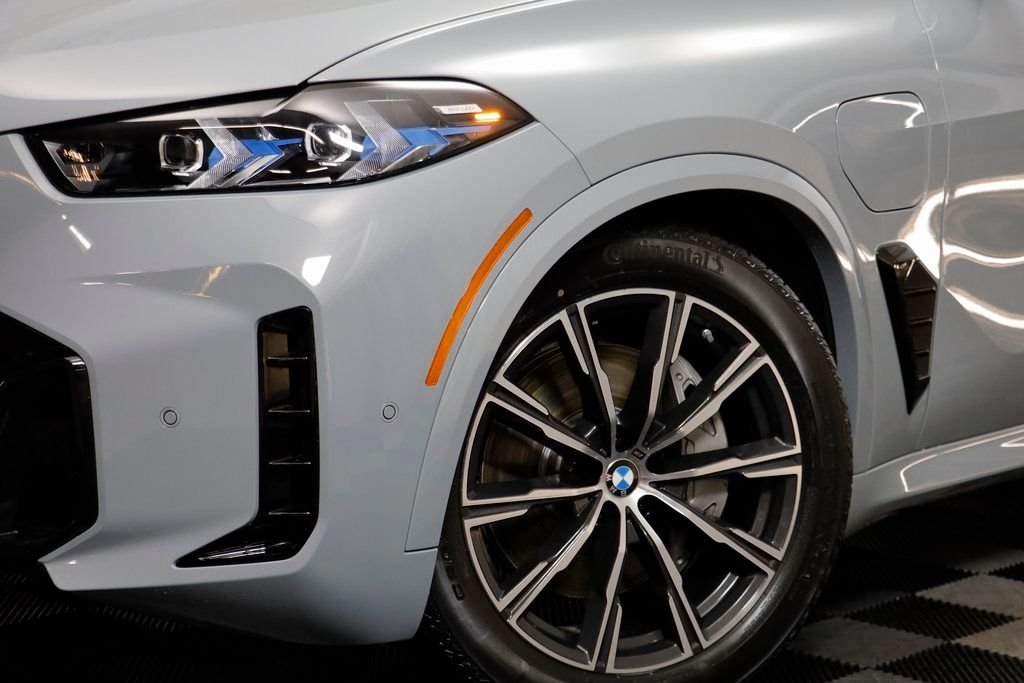 New 2026 Brooklyn Grey Metallic BMW xDrive50e image 3