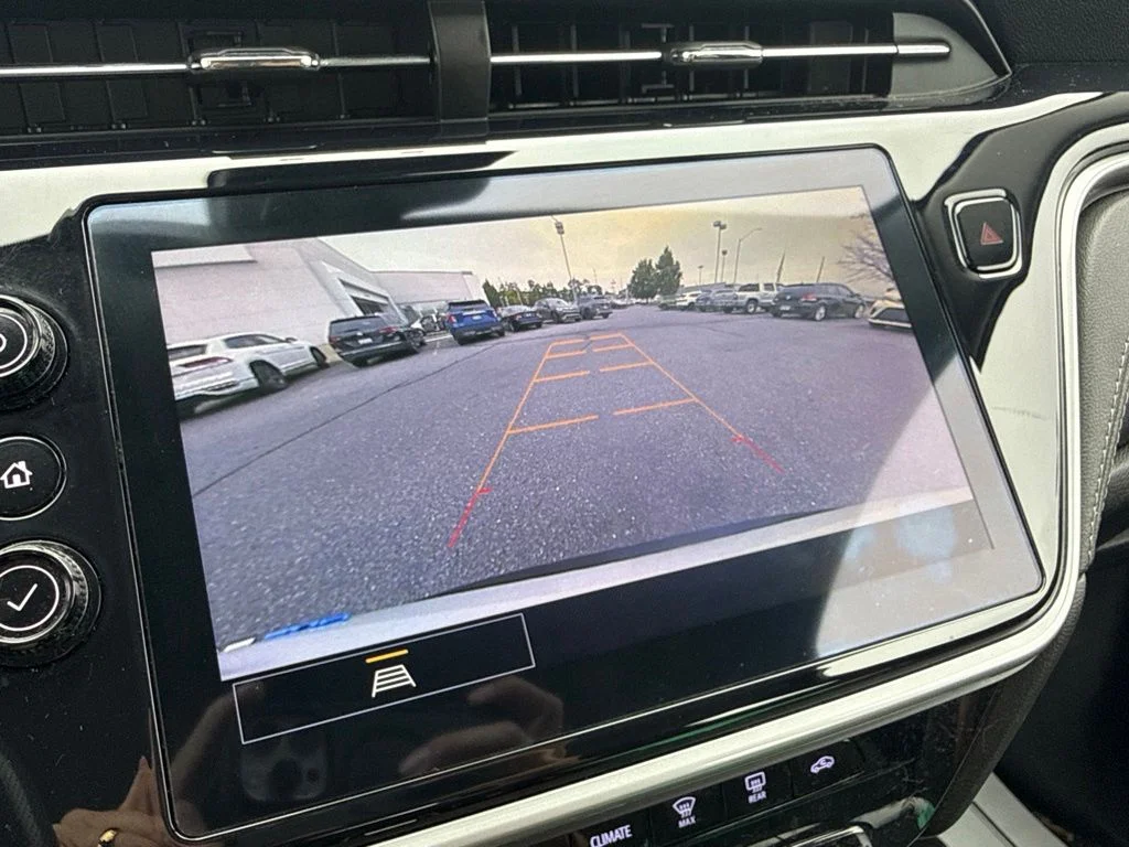Used 2022 Summit White Chevrolet LT image 56