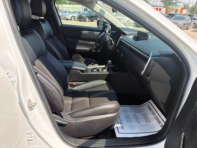 Used 2025 Wind Chill Pearl Mazda 2.5 S Preferred Package image 21