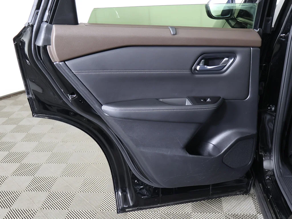 Used 2023 Black Nissan SV image 26