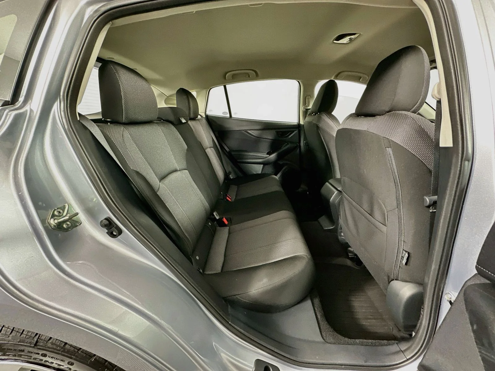 Used 2019 Ice Silver Metallic Subaru 2.0i image 24