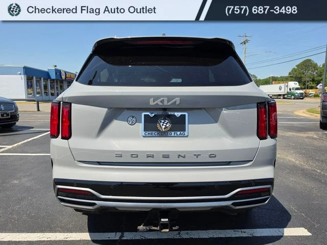 Used 2022 Wolf Gray Kia SX-Prestige image 6