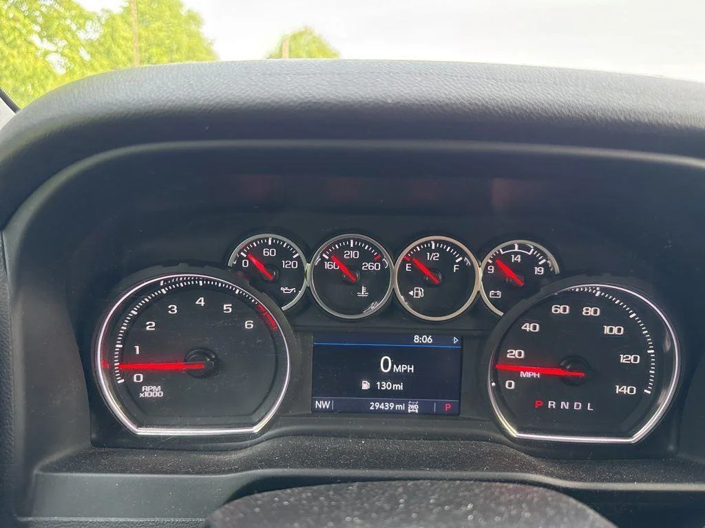 Used 2022 Summit White Chevrolet RST image 9