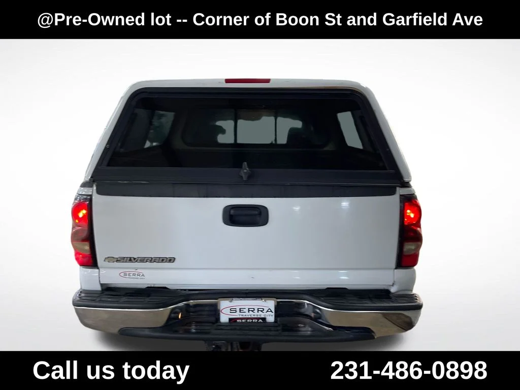 Used 2006 White Chevrolet LT image 4