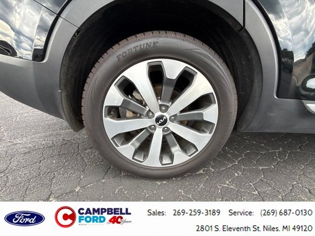 Used 2022 Black Kia SX image 9