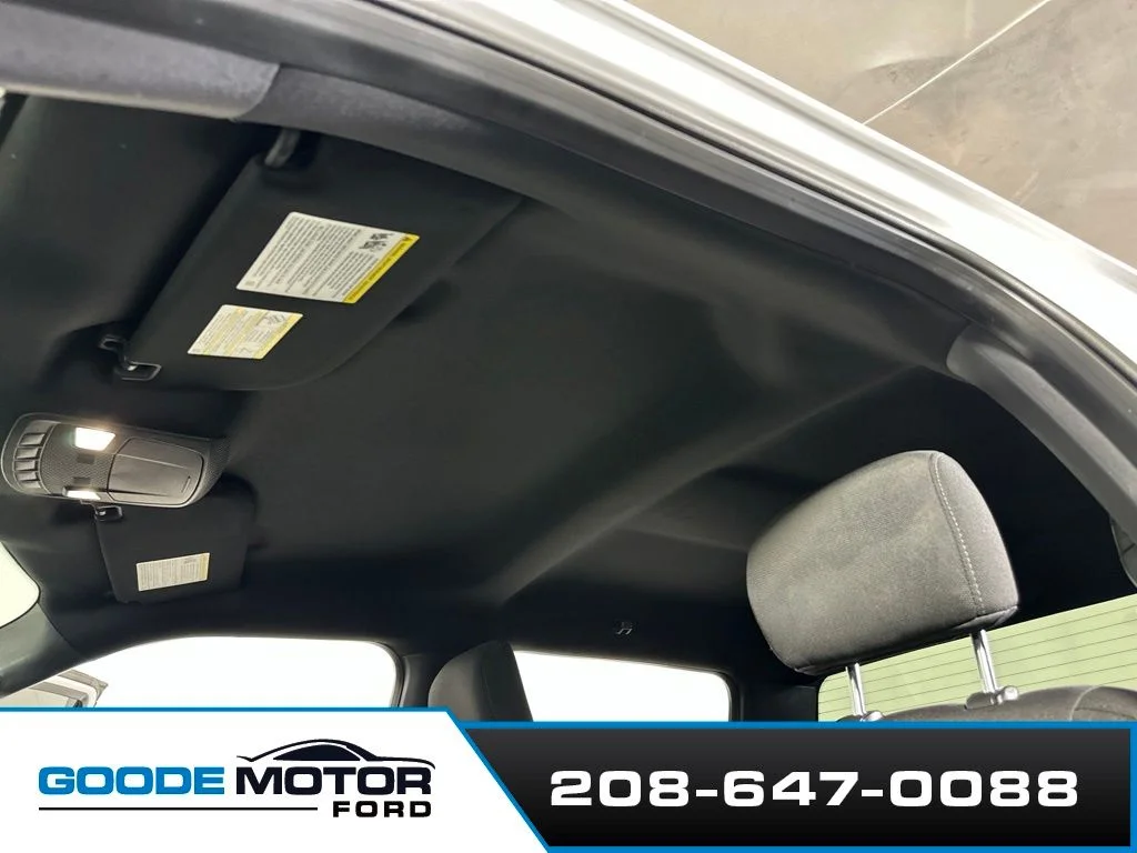 Used 2018 White Ford XLT image 17