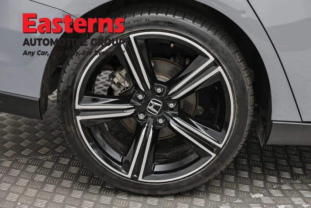 Used 2025 Gray Honda Sport image 31