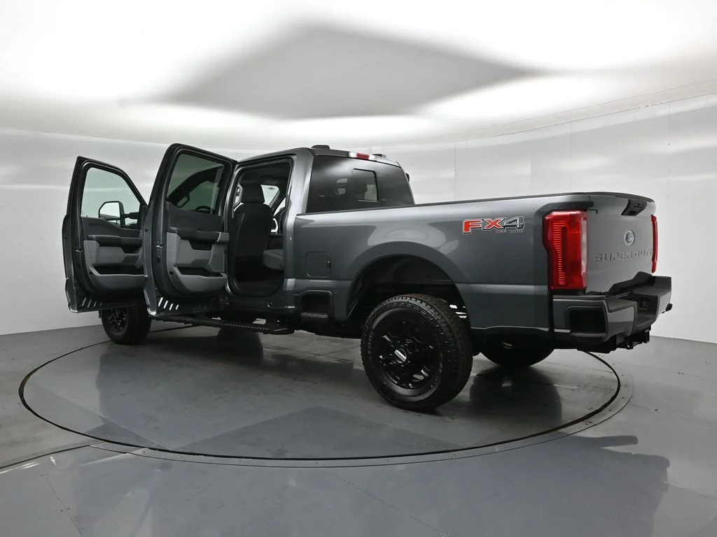 New 2026 Gray Ford XL image 28
