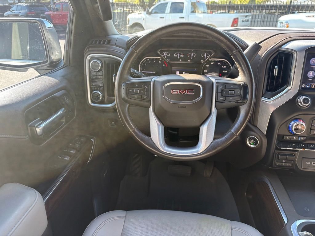 Used 2022 White GMC SLT image 5