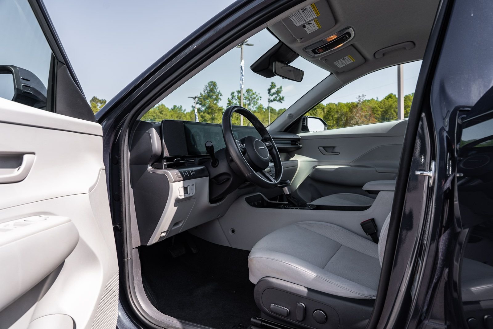 Used 2024 Blue Hyundai SEL image 16
