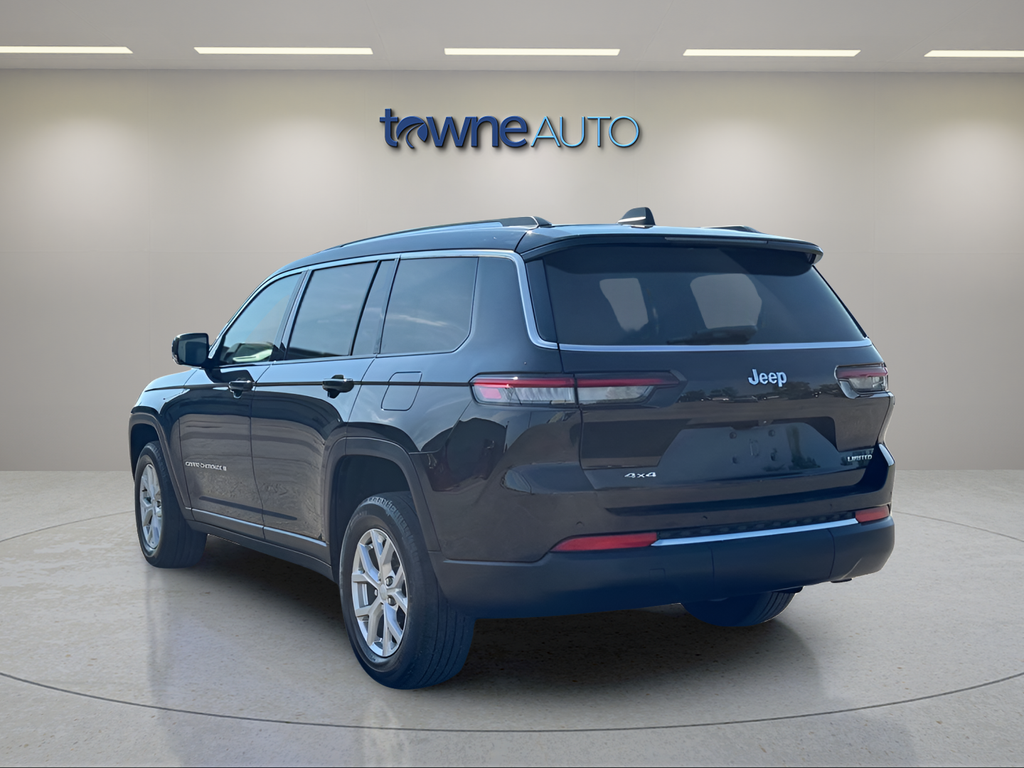 Used 2023 Black Jeep Limited image 3