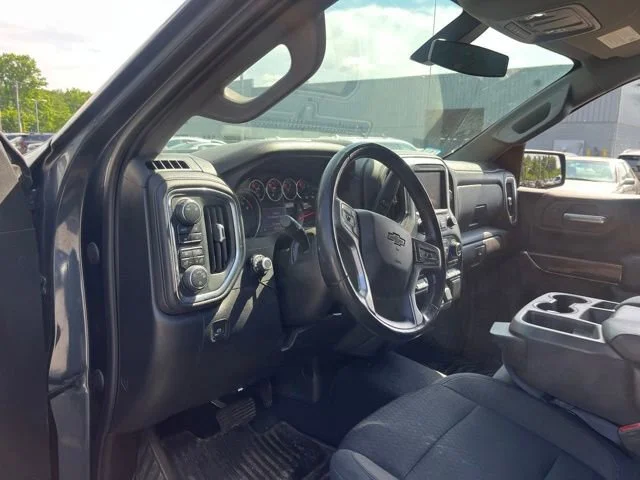 Used 2019 Shadow Gray Metallic Chevrolet RST image 11