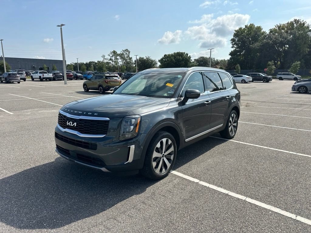 Certified Used 2022 Gray Kia EX image 13