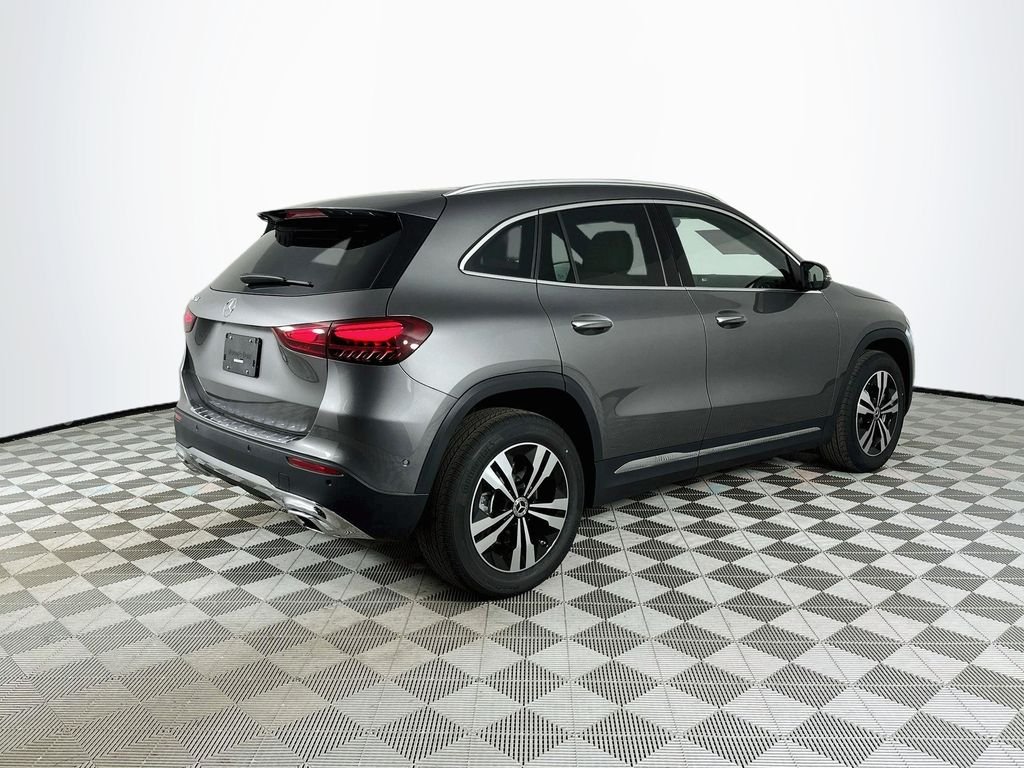 Used 2026 Gray Mercedes-Benz GLA 250 image 7