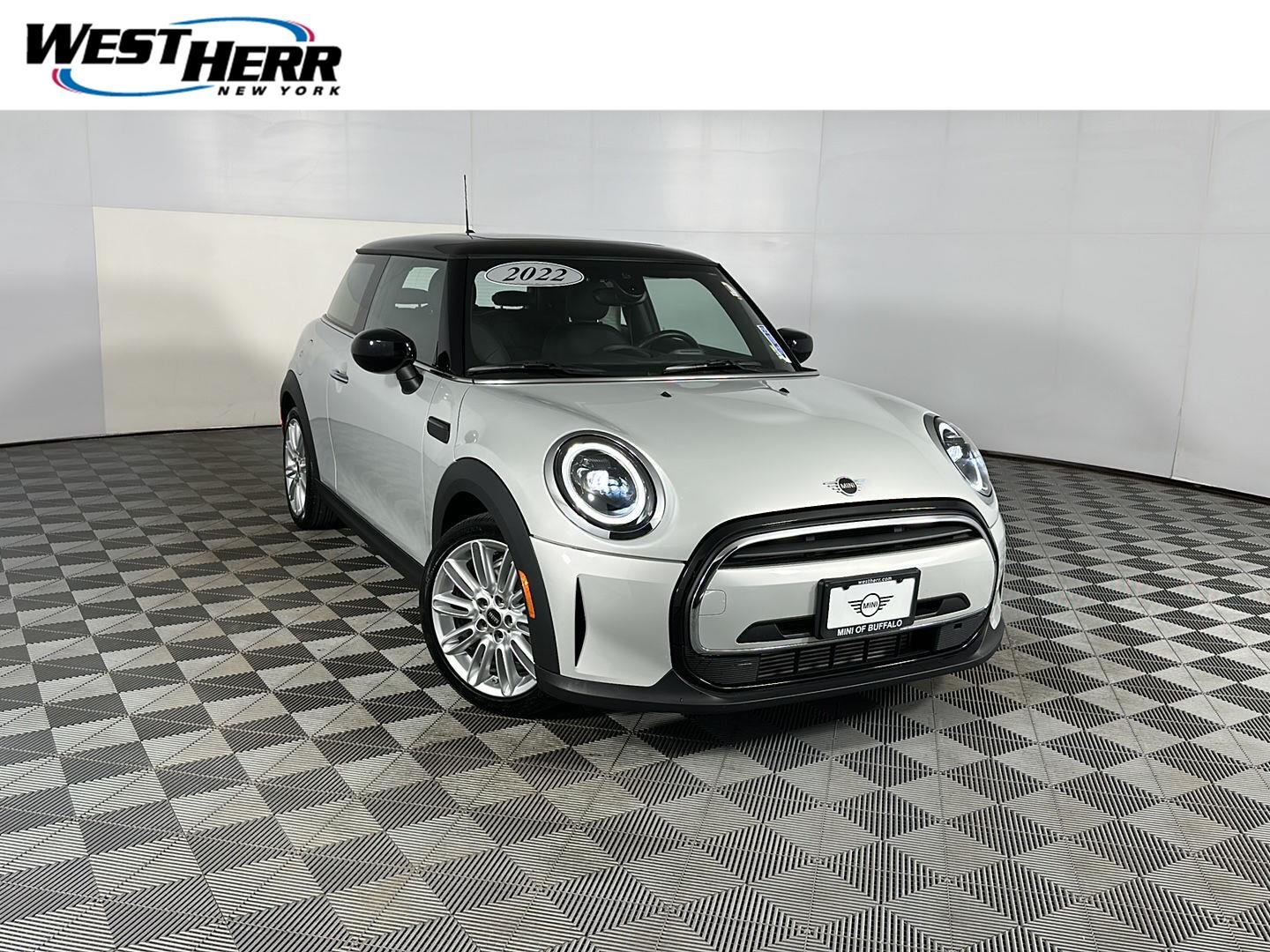 Used 2022 White Silver Metallic MINI Oxford Edition image 1